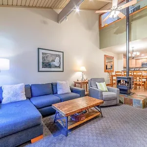 #359 - Mountain Condo, Walk To Shops With Pool, Spa, & Game , Mammoth Lakes United States